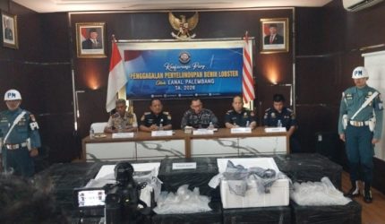Lanal Palembang memberikan keterangan pers soal digagalkannya penyelundupan BBL senilai Rp6,25 Miliar, Selasa 5 Mei 2026.