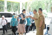 Tim Penggerak Pemberdayaan dan Kesejahteraan Keluarga [TP-PKK] Provinsi Sumatera Utara melaksanakan kegiatan Bakti Sosial di Kabupaten Asahan.