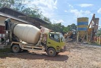 Keberadaan batching plant milik PT Adipati Raden Sinun atau ARS di perbatasan Desa Simpang Tais dan Simpang Raja, Kecamatan Talang Ubi, Kabupaten PALI, memicu protes warga.