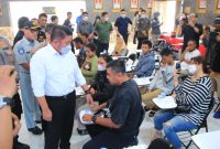 Keluarga korban kecelakaan bus ALS menyampaikan apresiasi dan terima kasih mendalam kepada Gubernur Sumatera Selatan, Dr H Herman Deru, atas bantuan dan perhatian yang diberikan selama berada di Palembang dalam proses penanganan musibah yang menimpa keluarga mereka.