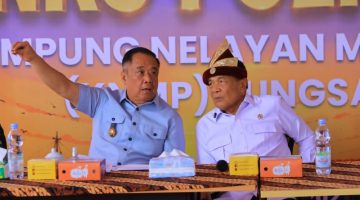 Wagub Sumsel Cik Ujang Dampingi Menko Polkam Tinjau Kampung Nelayan Merah Putih Sungsang
