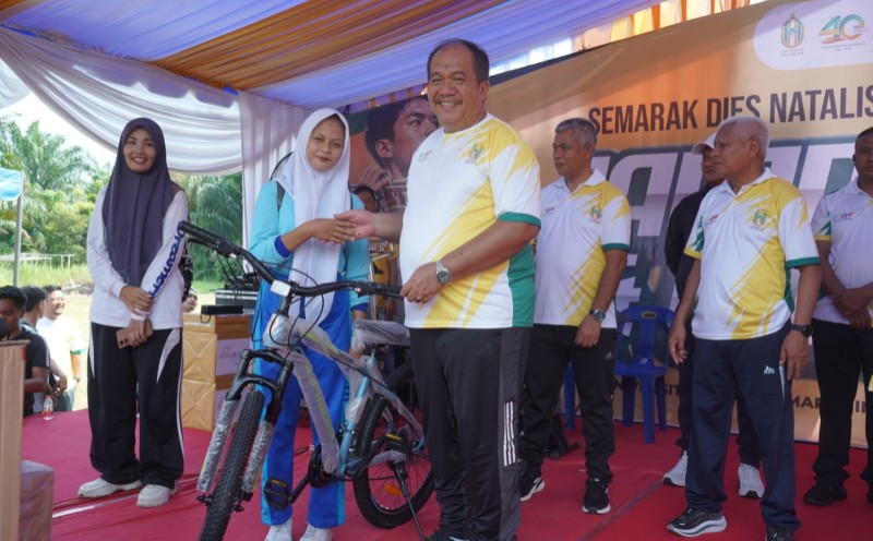Semarak Dies Natalis ke-40, Universitas Asahan Gelar Jalan Santai Dihadiri Wagubsu dan Bupati Asahan