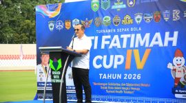Sekretaris Daerah (Sekda) Provinsi Sumatera Selatan, Edward Candra resmi membuka Turnamen Sepak Bola RS Siti Fatimah Cup IV Tahun 2026 di Stadion Bumi Sriwijaya, Palembang, Sabtu 9 Mei 2026.