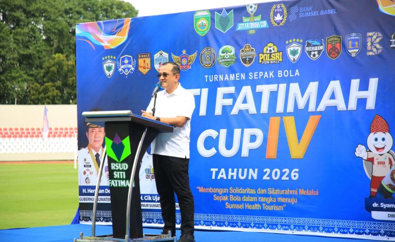 Sekretaris Daerah (Sekda) Provinsi Sumatera Selatan, Edward Candra resmi membuka Turnamen Sepak Bola RS Siti Fatimah Cup IV Tahun 2026 di Stadion Bumi Sriwijaya, Palembang, Sabtu 9 Mei 2026.