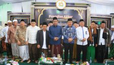 Wakil Gubernur Sumatera Selatan [Wagub Sumsel] H Cik Ujang menghadiri Pengajian Akbar dalam rangka Hari Lahir [Harlah] ke-10 Pondok Pesantren Hidayatullah Mubtadiin Sigam sekaligus Haul Ummi Liliyin ke-4 di Desa Sigam, Kecamatan Gelumbang, Kabupaten Muara Enim, Minggu 10 Mei 2026.