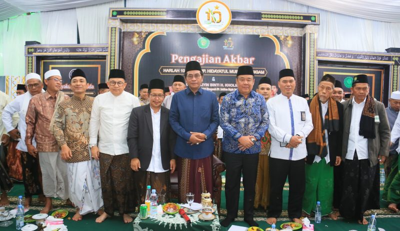 Wakil Gubernur Sumatera Selatan [Wagub Sumsel] H Cik Ujang menghadiri Pengajian Akbar dalam rangka Hari Lahir [Harlah] ke-10 Pondok Pesantren Hidayatullah Mubtadiin Sigam sekaligus Haul Ummi Liliyin ke-4 di Desa Sigam, Kecamatan Gelumbang, Kabupaten Muara Enim, Minggu 10 Mei 2026.