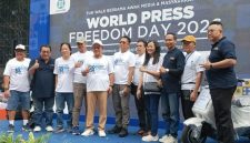 Fun Walk Dewan Pers bersama awak media dan masyarakat dalam rangka memperingati World Press Freedom Day [WPFD] 2026 yang secara internasional diperingati setiap tanggal 3 Mei, Dewan Pers pada hari ini, 10 Mei 2026.