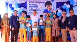 Wakil Gubernur Sumatera Selatan [Wagub Sumsel] H Cik Ujang menghadiri kegiatan berbagi bersama anak-anak berkebutuhan khusus yang diselenggarakan PT Tirta Sriwijaya Maju [TSM] di Sekolah Luar Biasa [SLB] Talang Kelapa, Selasa 12 Mei 2026.