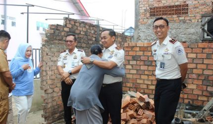 Program bedah rumah yang dilaksanakan jajaran Pemasyarakatan di Lorok Pakjo, Palembang, menjadi lebih dari sekadar kegiatan sosial.