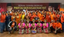 Dewan Pimpinan Wilayah Partai Gerakan Rakyat [DPW PGR] Provinsi Sulawesi Selatan menuntaskan tahapan penting dalam proses pembentukan badan hukum partai dengan menyerahkan dokumen verifikasi administrasi lengkap kepada Dewan Pimpinan Pusat [DPP] Partai Gerakan Rakyat di Jakarta, Selasa 12 Mei 2026.