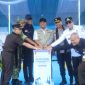 Gubernur Sumatera Selatan, Dr H Herman Deru, memimpin Apel Ikrar Bersama dan Launching Tata Kelola Sumur Minyak Masyarakat sesuai Peraturan Menteri ESDM Nomor 14 Tahun 2025 di Lapangan Sepak Bola Polsek Keluang, Kabupaten Musi Banyuasin [Muba], Rabu 13 Mei 2026.