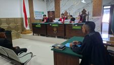 Majelis Hakim Pengadilan Negeri [PN] Prabumulih memutuskan melanjutkan perkara dugaan tindak pidana perbuatan curang da penggelapan dengan terdakwa H Eddy Rianto SH MH ke tahap pemeriksaan pokok perkara.