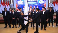 Gubernur Sumatera Selatan Dr H Herman Deru bersama Wakil Gubernur Sumsel H Cik Ujang menghadiri pelantikan Pengurus Daerah Persatuan Seniman Komedi Indonesia [PaSKI] Sumsel dan Koordinator Wilayah [Korwil] PaSKI se-Sumsel periode 2026–2030 di Griya Agung, Kamis 14 Mei 2026, sore.