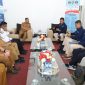 Wakil Bupati Asahan, Rianto SH MAP, menerima kunjungan kerja dari Badan Keamanan Laut [Bakamla] RI di Ruang Kerja Wakil Bupati Kabupaten Asahan, Senin 18 Mei 2026, pukul 12.00 WIB.