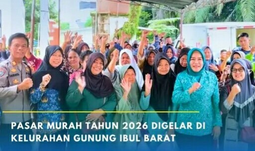 Pemerintah Kota melalui Dinas Perindustrian dan Perdagangan [Disperindag] Prabumulih menggelar Pasar Murah Tahun 2026 di Halaman Kantor Lurah Gunung Ibul Barat, Kamis 7 Mei 2026.