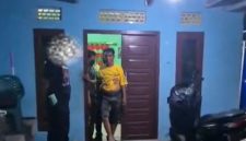 Terpidana kasus kekerasan seksual, Fahrul Rozi alias Balung bin Azim [Alm] berhasil diringkus Tim Tangkap Buron [Tabur] Kejaksaan Tinggi Sumatera Selatan, Jumat 22 Mei 2026, sekitar pukul 18.15 WIB.