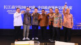 Wakil Gubernur Sumatera Selatan [Wagub Sumsel] H Cik Ujang memanfaatkan forum Pertukaran Tokoh Politik dan Bisnis Tiongkok–Indonesia Program DBA Angkatan XII CKGBSP untuk mempromosikan berbagai potensi investasi yang dimiliki Sumsel kepada para pengusaha asal Tiongkok.