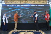 Gubernur Sumatera Selatan [Sumsel] Dr H Herman Deru meresmikan aplikasi Sumsel UMKM sekaligus membuka Jambore UMKM Forketas [Forum Kebersamaan Komunitas Wirausaha Sumatera Selatan] di Pine Wood CGC, Kamis 21 Mei 2026.