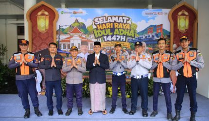 Sekretaris Daerah Pemerintah Provinsi Sumatera Selatan, Dr Drs H Edward Candra MH menggelar Open House Iduladha 1447 Hijriah/2026 M di Rumah Dinas Sekda Provinsi Sumsel, Rabu 27 Mei 2026.