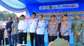Wakil Gubernur Sumatera Selatan [Wagub Sumsel] H Cik Ujang menegaskan komitmen Pemerintah Provinsi Sumsel dalam mendukung ketahanan pangan nasional saat menghadiri Panen Raya Jagung Serentak Kuartal II Tahun 2026 di Desa Bumi Agung Jaya, Kecamatan Buay Rawan, Kabupaten Ogan Komering Ulu Selatan [OKU Selatan], Sabtu 16 Mei 2026.