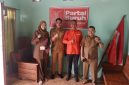 Ketua Partai Buruh EXCO Banyuasin Maxi Malian saat menerima kunjunga Plt Kepala Kesbangpol Banyuasin M Iqbal Hamidi dan jajaran.