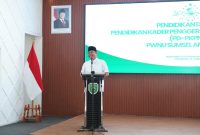 Gubernur Sumatera Selatan [Sumsel] Dr H Herman Deru saat memberikan sambutan dalam pembekalan Pendidikan Dasar–Pendidikan Kader Penggerak Nahdlatul Ulama [PD-PKPNU] Angkatan II yang digelar Pengurus Wilayah Nahdlatul Ulama [PWNU] Sumsel di Balai Diklat Keagamaan Palembang, Jumat 29 Mei 2026.