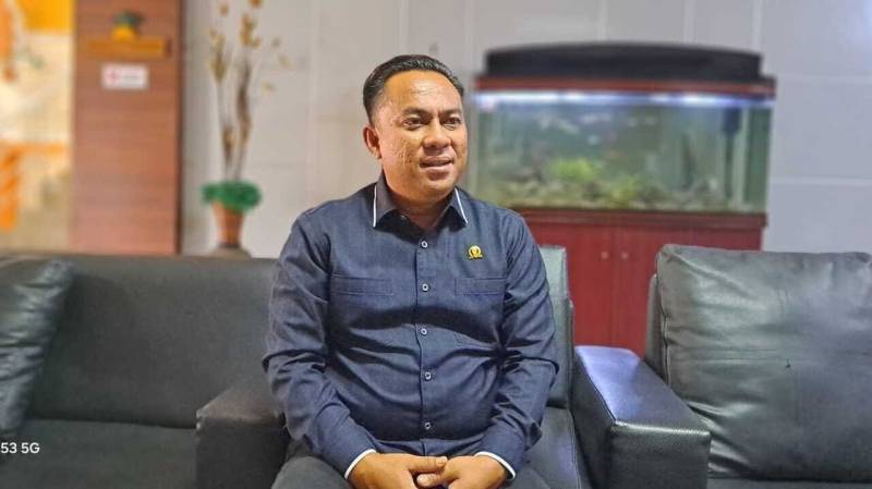 Ketua DPRD Prabumulih H Deni Victoria SH MSi,
