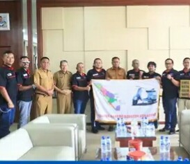 Ketua Kumpul Bareng Scooter Sumatera [KBSS] bersama jajaran pengurus melakukan audiensi sekaligus silaturahmi dengan Pemerintah Kota Prabumulih yang berlangsung di ruang kerja Wali Kota Prabumulih, Senin 25 Mei 2026.