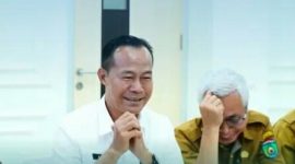 Sekretaris Daerah [Sekda] Kota Prabumulih H Elman ST MM didampingi Asisten II Wawan Gunawan Ak CA serta jajaran dari Inspektorat, PUPR, BPKAD, dan BKPSDM menghadiri Rapat Pembahasan Rencana Aksi yang dilaksanakan di Kantor BPK Perwakilan Provinsi Sumatera Selatan, Jalan Demang Lebar Daun Nomor 2 Palembang, Selasa 26 Mei 2026.