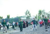Pemerintah Kota [Pemkot] Prabumulih menggelar kegiatan senam pagi bersama di Stadion Talang Jimar, Minggu 31 Mei 2026, sebagai upaya menjaga kebugaran sekaligus mempererat hubungan dan kebersamaan antara pemerintah dan masyarakat. 