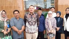 Kuasa hukum Indrawansyah dari Amanah Nusantara, Anwar Sadat SH MH didampingi Miftahul Huda SH CNsp CMSP CCdm, Deni Setia Budi SH, Mery Suryati SH CNsp, Nia Febrianita SH dan pihak pemilik lahan Indrawansyah beserta keluarga.