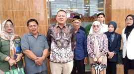 Kuasa hukum Indrawansyah dari Amanah Nusantara, Anwar Sadat SH MH didampingi Miftahul Huda SH CNsp CMSP CCdm, Deni Setia Budi SH, Mery Suryati SH CNsp, Nia Febrianita SH dan pihak pemilik lahan Indrawansyah beserta keluarga.