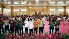 Polres OKU Timur menggelar Sidang Isbat Nikah Massal dalam rangka HUT Bhayangkara ke-80 Polres OKU Timur. Nikah massal ini diikuti sebanyak 80 pasangan 
