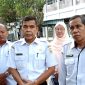 Kepala SMK Sumsel, Drs H Zulkarnain MT didampingi para guru pendidik saat memberikan keterangan pers Rabu 10 Juni 2026.