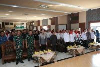 Ketua DPRD Kota Prabumulih. menghadiri pelantikan Pengurus Palang Merah Indonesia [PMI] tingkat kecamatan se-Kota Prabumulih yang dirangkaikan dengan kegiatan donor darah. Dalam kegiatan tersebut, Wali Kota didampingi Ketua Dewan Kehormatan PMI Kota Prabumulih Hj Linda Apriana Arlan.