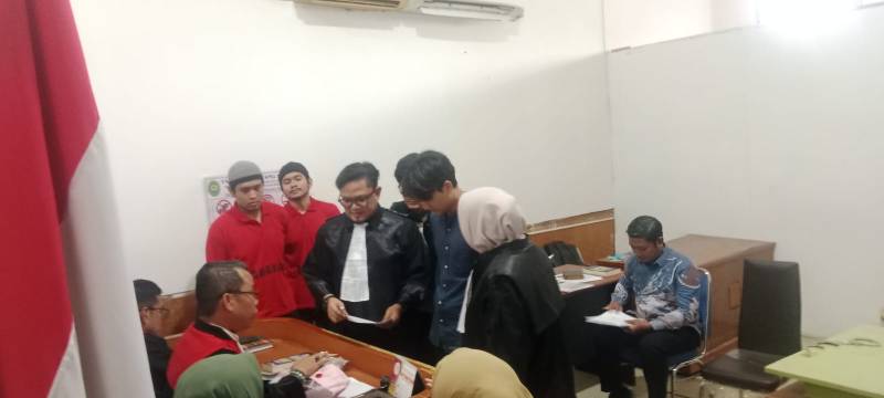 Sidang lanjutan perkara dugaan penyalahgunaan narkotika melalui cartridge pod vape yang mengandung zat etomidate dengan terdakwa MA, mahasiswa dari salah satu perguruan tinggi/universitas di Jambi, dan SP kembali digelar di Pengadilan Negeri Palembang, Kamis 9 Juli 2026.