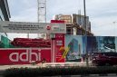 Pembangunan proyek Tower Mandiri di Jalan Kapten A Rivai, Palembang.