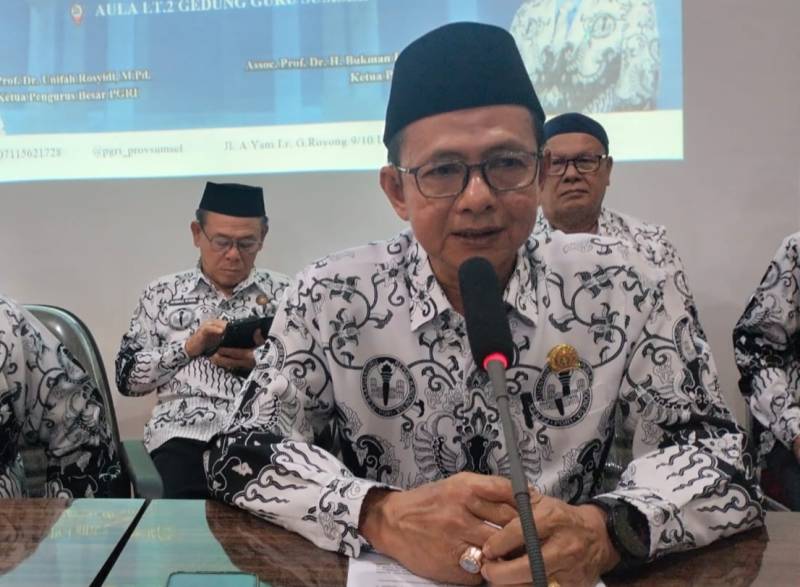 Wakil Ketua I PGRI Sumsel, Drs H Lukman Haris MSi