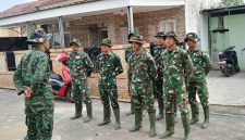 Satgas TMMD Kodim 0418/Palembang mengawali kegiatan dengan melaksanakan apel pagi di Pos Komando Taktis TMMD, Kelurahan Talang Jambe, Kecamatan Sukarami, Kota Palembang.