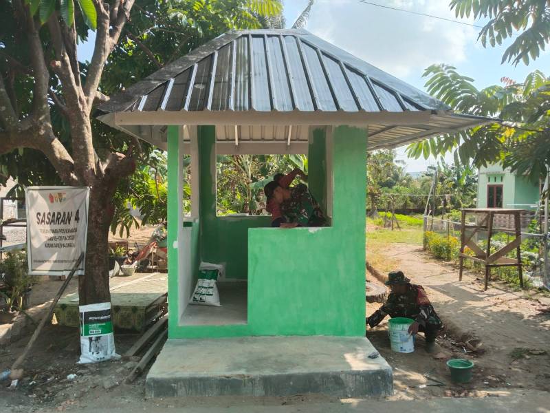 Program TMMD Ke-129 Kodim 0418/Palembang juga menghadirkan fasilitas umum yang bermanfaat bagi masyarakat melalui rehabilitasi mushola serta pembangunan Pos Keamanan Lingkungan [Pos Kamling].