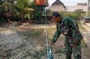 Satgas TMMD Kodim 0418/Palembang terus memastikan seluruh sasaran fisik berjalan optimal, termasuk pembangunan sumur bor di Mushola Hidayatullah, RT 14 RW 07, Kelurahan Talang Betutu.