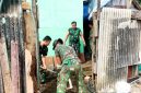 Satgas TNI Manunggal Membangun Desa [TMMD] ke-129 Kodim 0418/Palembang terus mempercepat rehabilitasi Rumah Tidak Layak Huni [RTLH] milik Sriyanti di Jalan Nurdin Panji, Kelurahan Sukamaju, Kota Palembang.