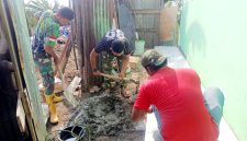 Rehabilitasi Rumah Tidak Layak Huni [RTLH] milik Ibu Sriyanti di Jalan Merbabu, RT 08 RW 04, Kelurahan Sukamaju, kini memasuki tahap akhir setelah instalasi jaringan listrik dan pemasangan amper berhasil diselesaikan.