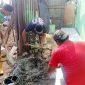 Rehabilitasi Rumah Tidak Layak Huni [RTLH] milik Ibu Sriyanti di Jalan Merbabu, RT 08 RW 04, Kelurahan Sukamaju, kini memasuki tahap akhir setelah instalasi jaringan listrik dan pemasangan amper berhasil diselesaikan.