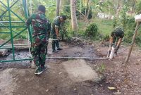 Memasuki hari ke-23 pelaksanaan TMMD, Satgas TMMD Kodim 0418/Palembang melakukan pengecekan tower tandon air pada sasaran pembangunan sumur bor dan gazebo di Kampung Kreatif Pelangi, RT 30 RW 07, Kelurahan Talang Betutu, Kota Palembang.