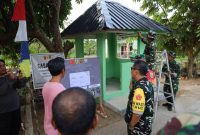 Ketua Tim Pengawasan dan Evaluasi [Wasev] TMMD, Kolonel Inf Andi M Ali, didampingi Wadan Satgas TMMD ke-129 Kodim 0418/Palembang, Letkol Inf Dery Septriandi ST MM MHan meninjau langsung progres pengerjaan Sasaran 4 berupa rehabilitasi Pos Kamling di Kelurahan Talang Jambe Kota Palembang.
