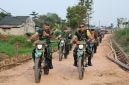 Medan yang tidak mudah dijangkau tak menjadi penghalang bagi Ketua Tim Pengawasan dan Evaluasi [Wasev] TNI Manunggal Membangun Desa [TMMD] ke-129, Kolonel Inf Andi M Ali, untuk memastikan langsung pelaksanaan pembangunan jalan sepanjang 750 meter di Kelurahan Talang Jambe, Kecamatan Sukarami, Kota Palembang.