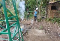 Memasuki hari ke-24, Satgas TMMD kembali melakukan pemeriksaan terhadap fasilitas sumur bor yang dibangun di Kampung Kreatif Pelangi, RT 30 RW 07, Kelurahan Talang Betutu.
