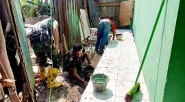 Rumah tidak layak huni [RTLH] milik Ibu Sriyanti di Jalan Nurdin Panji, RT 08 RW 04, Kelurahan Sukamaju, Kecamatan Sako, Palembang, kini memasuki tahap akhir rehabilitasi melalui program TMMD ke-129 Kodim 0418/Palembang.