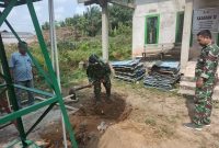 Memasuki hari ke-25 pelaksanaan TMMD, Satgas tidak hanya berfokus pada penyelesaian pembangunan secara fisik. Kondisi air hasil pengeboran hingga tower tandon turut diperiksa untuk memastikan seluruh fasilitas dapat digunakan sebagaimana mestinya.